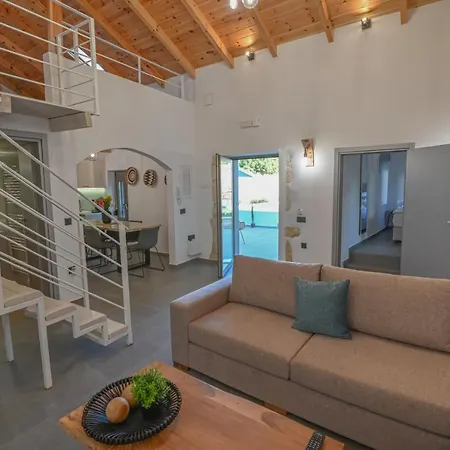 Garifalia With Sauna & Hydromassage 别墅 干尼亞