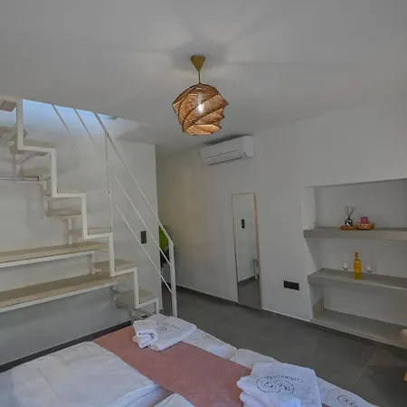 וילה Garifalia With Sauna & Hydromassage *