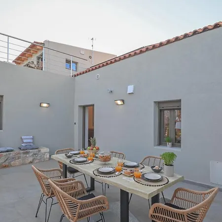 Villa Garifalia With Sauna & Hydromassage *