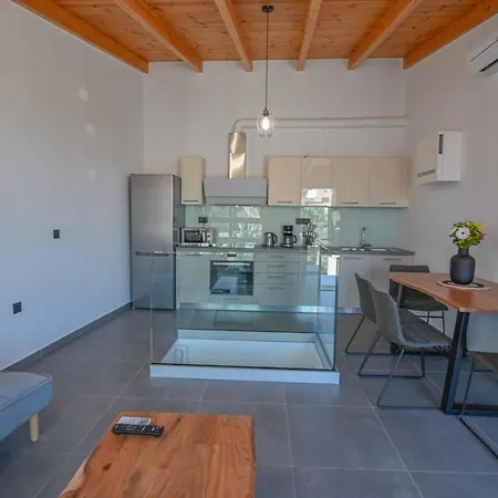 Garifalia With Sauna & Hydromassage