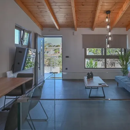 Villa Garifalia With Sauna & Hydromassage