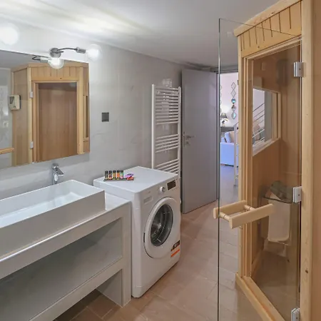 Villa Garifalia With Sauna & Hydromassage