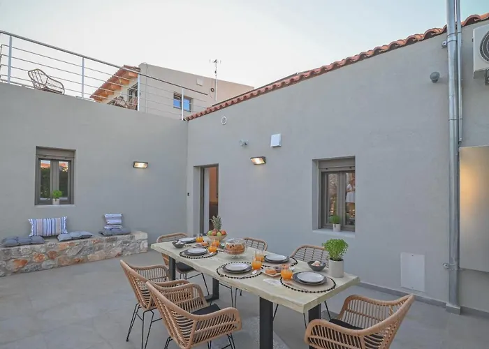 ヴィラ Garifalia With Sauna & Hydromassage *