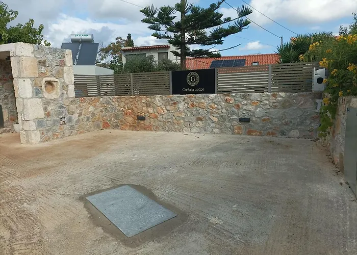 Garifalia With Sauna & Hydromassage ヴィラ ハニア