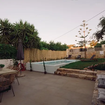 Villa Garifalia With Sauna & Hydromassage