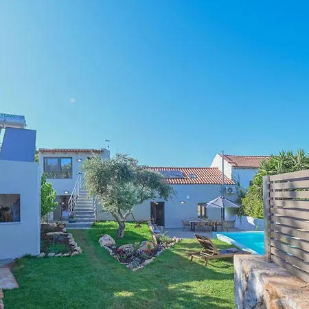 Villa Garifalia With Sauna & Hydromassage La Canea