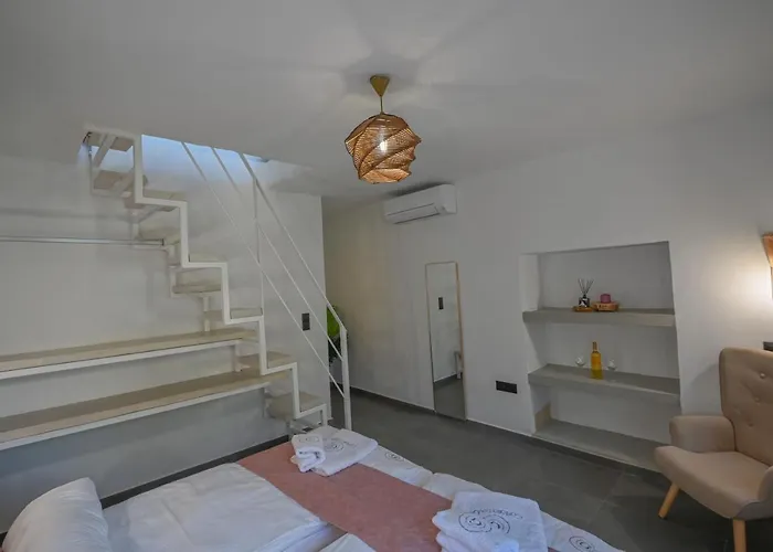 Villa Garifalia With Sauna & Hydromassage *