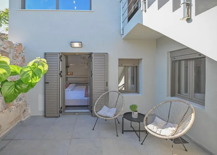 Villa Garifalia With Sauna & Hydromassage